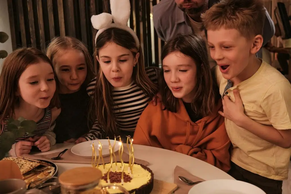 indoor birthday party