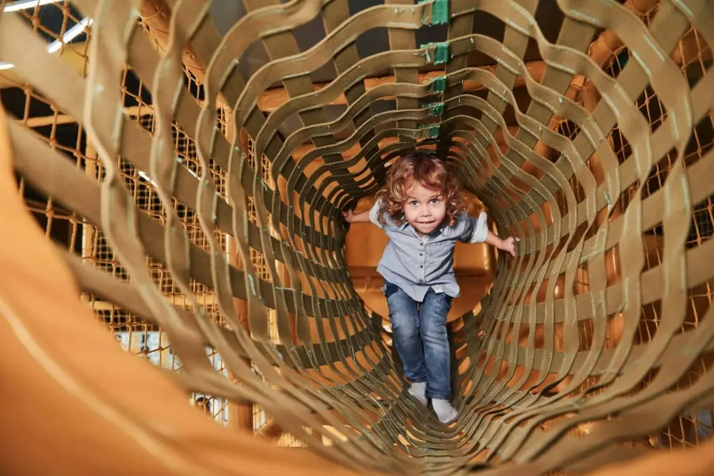 kid indoor play