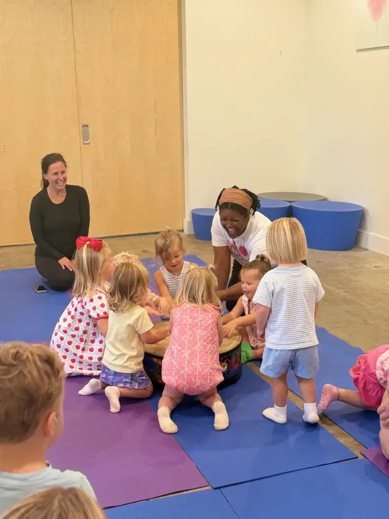 kindermusik-toddler-class-club-littles-sandy-springs